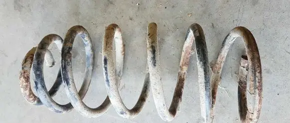 Volkswagen Golf III Front coil spring 357411105AF