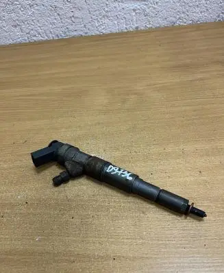 BMW 5 E60 E61 Fuel injector 0445110209 D9736