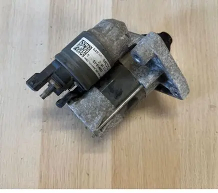 Opel Corsa F Starter motor 9812715380