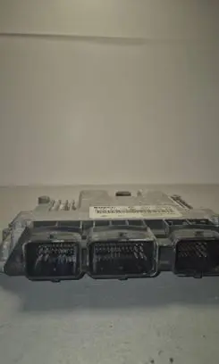 Opel Vivaro Engine control unit/module 1039S04808 0281011529 8200389519