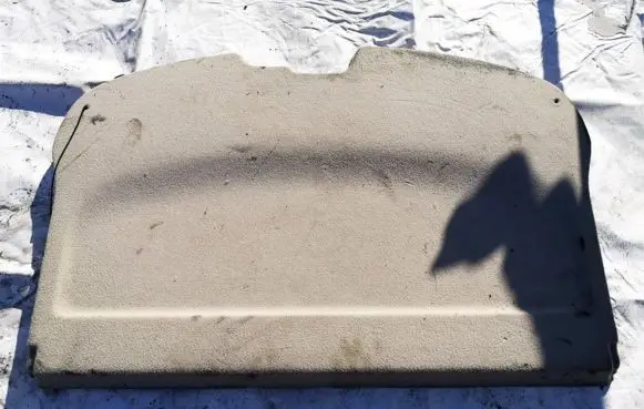 Parcel shelf