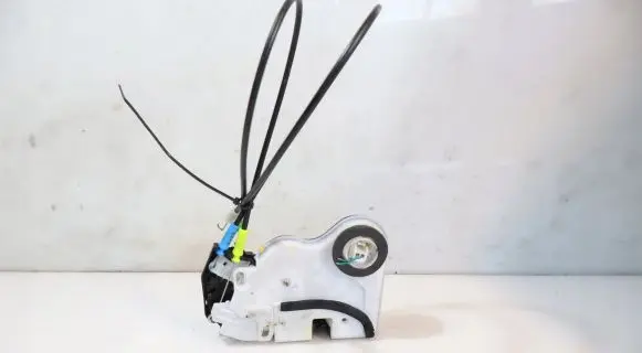 Suzuki Celerio Front door lock