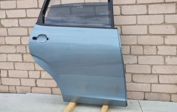 Seat Toledo III (5P) Rear door