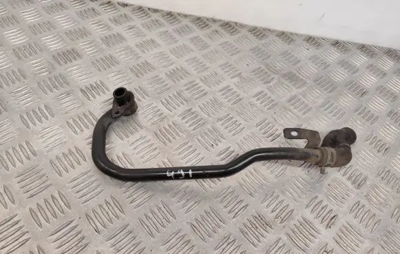 Volkswagen PASSAT B8 Engine coolant pipe/hose 04L121065AJ