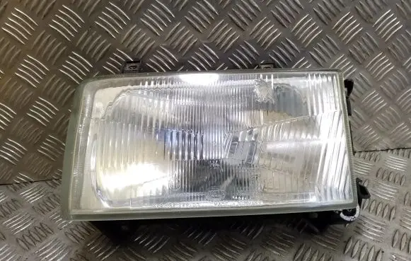 Volkswagen Transporter - Caravelle T4 Headlight/headlamp 0244437