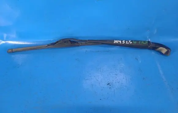 Mini One - Cooper R57 Front wiper blade arm 61619449971