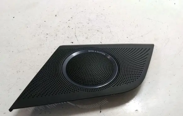 Side speaker trim/cover