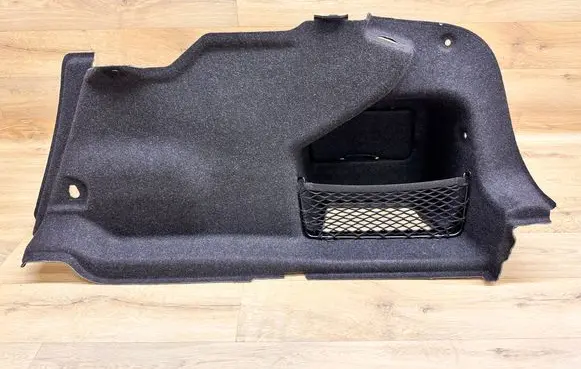 BMW 3 G20 G21 Trunk/boot side trim panel 7438302