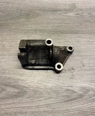 Volkswagen Golf II Engine mounting bracket 03G903143
