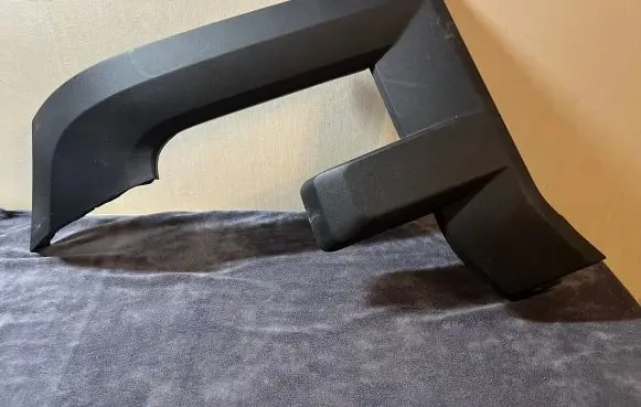 Under headlight/headlamp trim