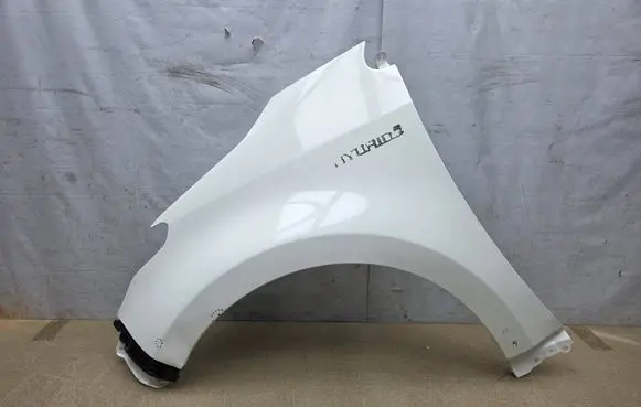 Toyota Yaris XP210 Fender 