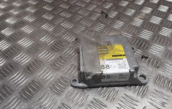 Toyota Avensis T250 Airbag control unit/module 8917005160 208623106