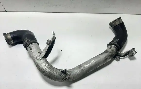 Volvo XC60 Intercooler hose/pipe 31657743 31657761