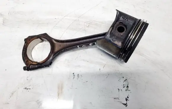 Mercedes-Benz A W168 Piston with connecting rod