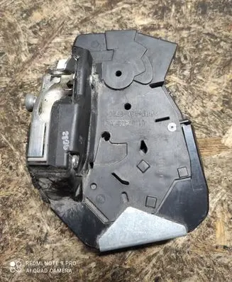 Suzuki Celerio Front door lock 5012315FL