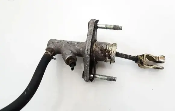 Honda Civic Clutch master cylinder