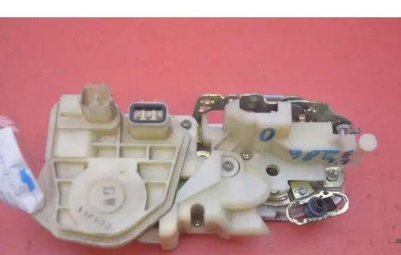 Honda Civic Front door lock