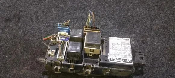 Volvo S40, V40 Fuse box set 30889703