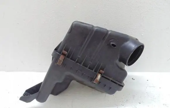 Suzuki Liana Air filter box
