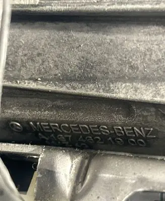 Steering wheel axle set