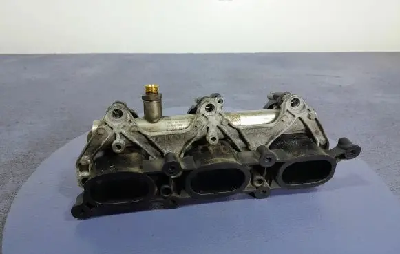 Audi A6 S6 C6 4F Intake manifold 06E133110J