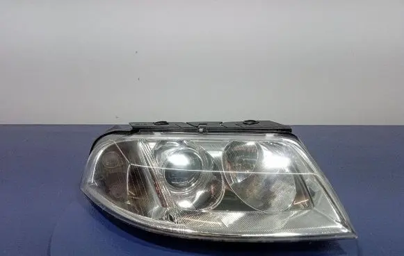 Volkswagen PASSAT B5.5 Headlight/headlamp TYC206243