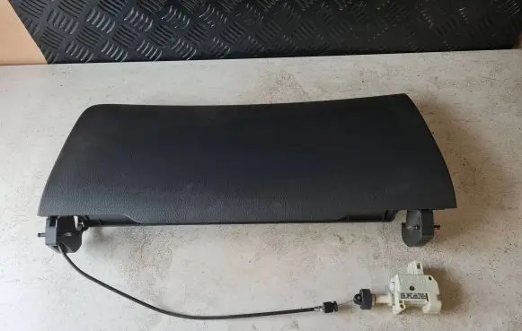 Audi A6 S6 C6 4F Glove box 3B0959782A D094N14518