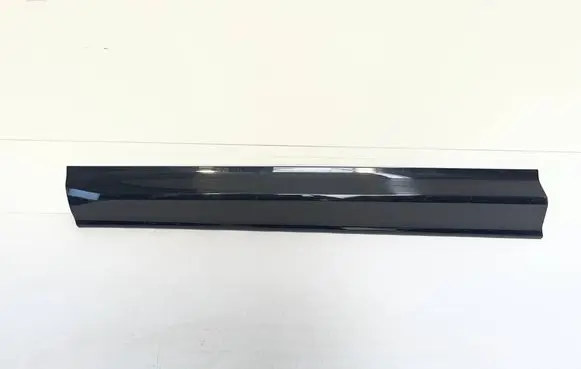 Volvo XC60 Front door trim (molding) 31440302