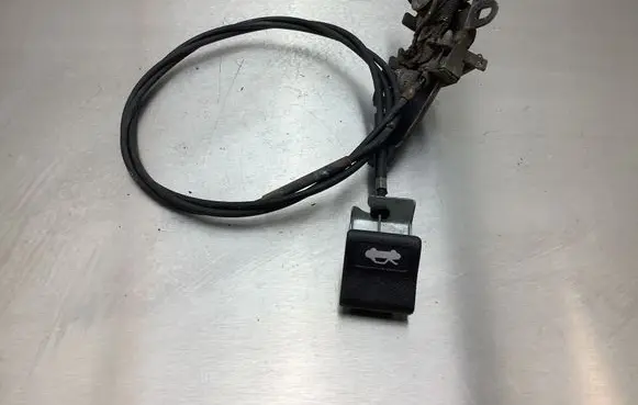 Subaru Forester SG Engine bonnet/hood lock release cable 
