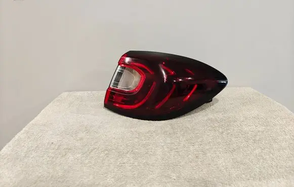 Renault Captur Rear/tail lights 265506738R 676650024
