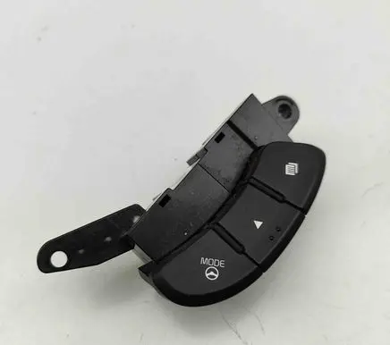 Steering wheel buttons/switches
