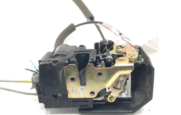 Chevrolet Epica Front door lock