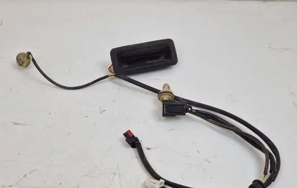 Land Rover Freelander 2 - LR2 Tailgate opening switch