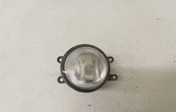 Toyota Prius (XW30) Front fog light 812200D042