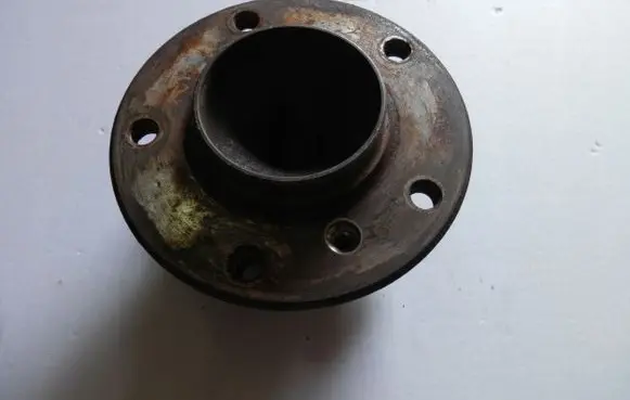 BMW 3 E90 E91 Front wheel hub 6765154