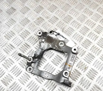Toyota Land Cruiser (BJ70) A/C compressor mount bracket 8843160330