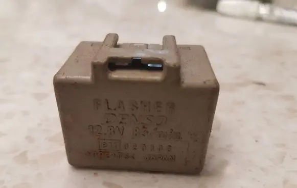 Lexus RX 300 Other relay 8198053020 0665004950