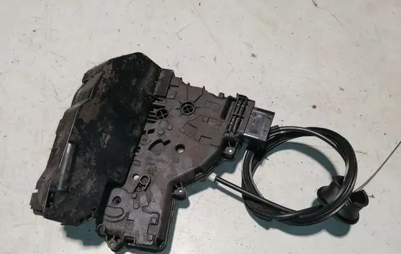 Volkswagen Sharan Sliding door lock 7N0839016B