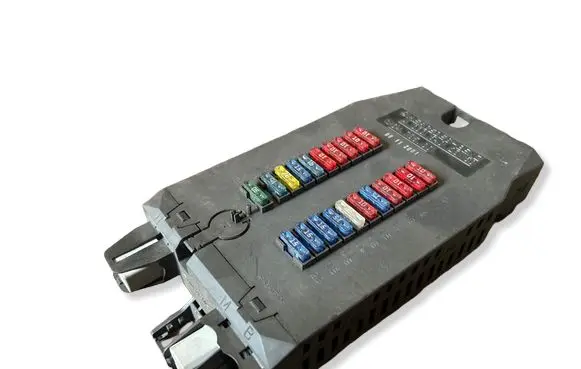 Mercedes-Benz Sprinter W901 W902 W903 W904 Fuse box set A0005402350 0473500 08112001