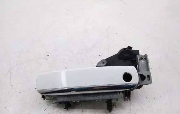 Audi A3 S3 A3 Sportback 8P Front door exterior handle