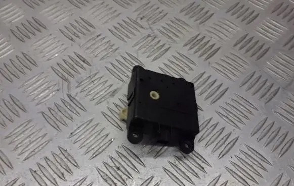 Nissan Almera Tino A/C air flow flap actuator/motor 3C27030850
