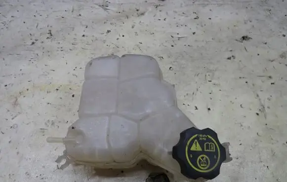 Opel Zafira C Coolant expansion tank/reservoir KRIS235789