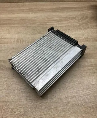 Chrysler 300M Sound amplifier P04760296AD