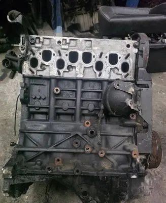 Volkswagen Golf IV Engine AWX