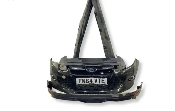 Ford Focus Complete body kit CM51A10154A BM5T144210ADW