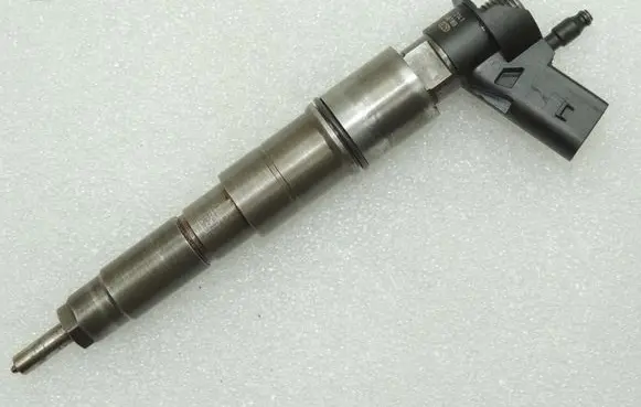 BMW 5 E60 E61 Fuel injector 13537792721 13537794343