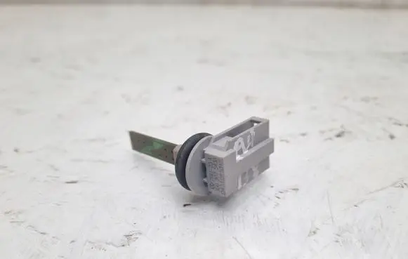 Audi A4 S4 B8 8K Interior temperature sensor 3D0907543A