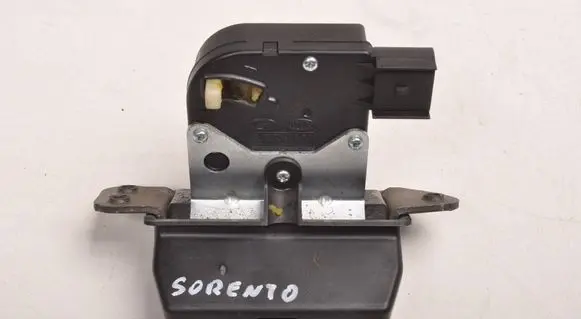 KIA Sorento Tailgate lock latch 