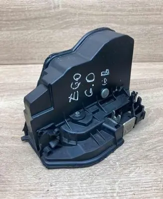 BMW 5 F10 F11 Rear door lock 7202148 A053702