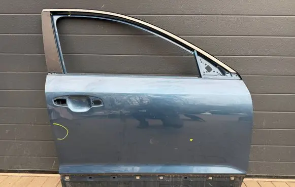 KIA Niro Door (2 Door Coupe) CHZP0004